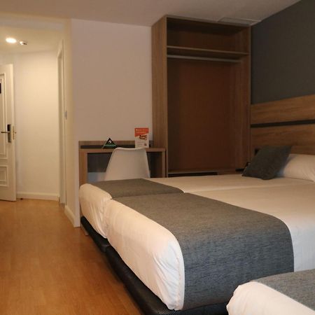 Hostal Alda Palencia Plaza Bagian luar foto